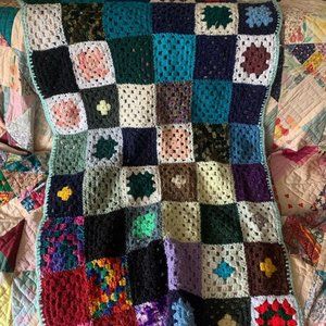 Crochet crib blanket